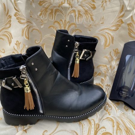 Boot charm/tassel brown italian leather with gold topper