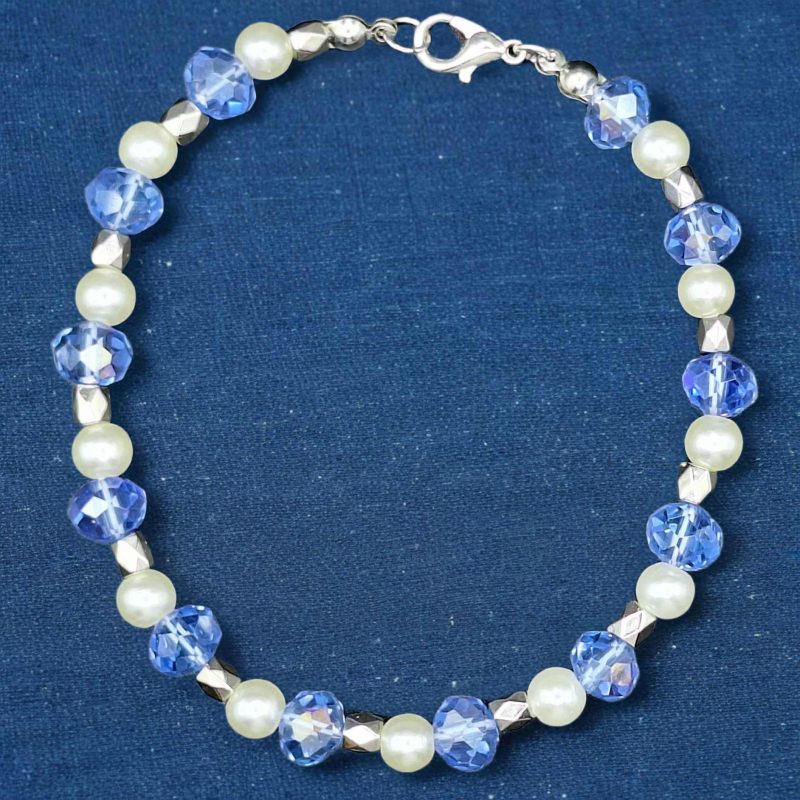 Clasp bracelets in various styles