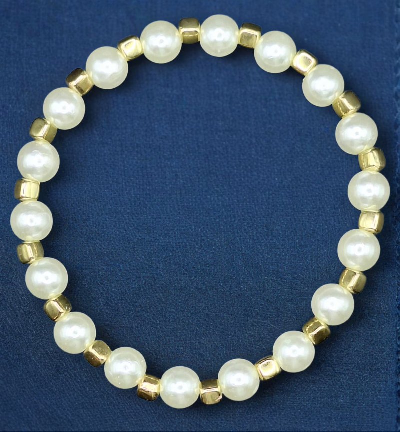Pearl Stretch bracelets