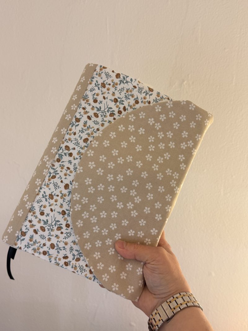 Astetic book vover