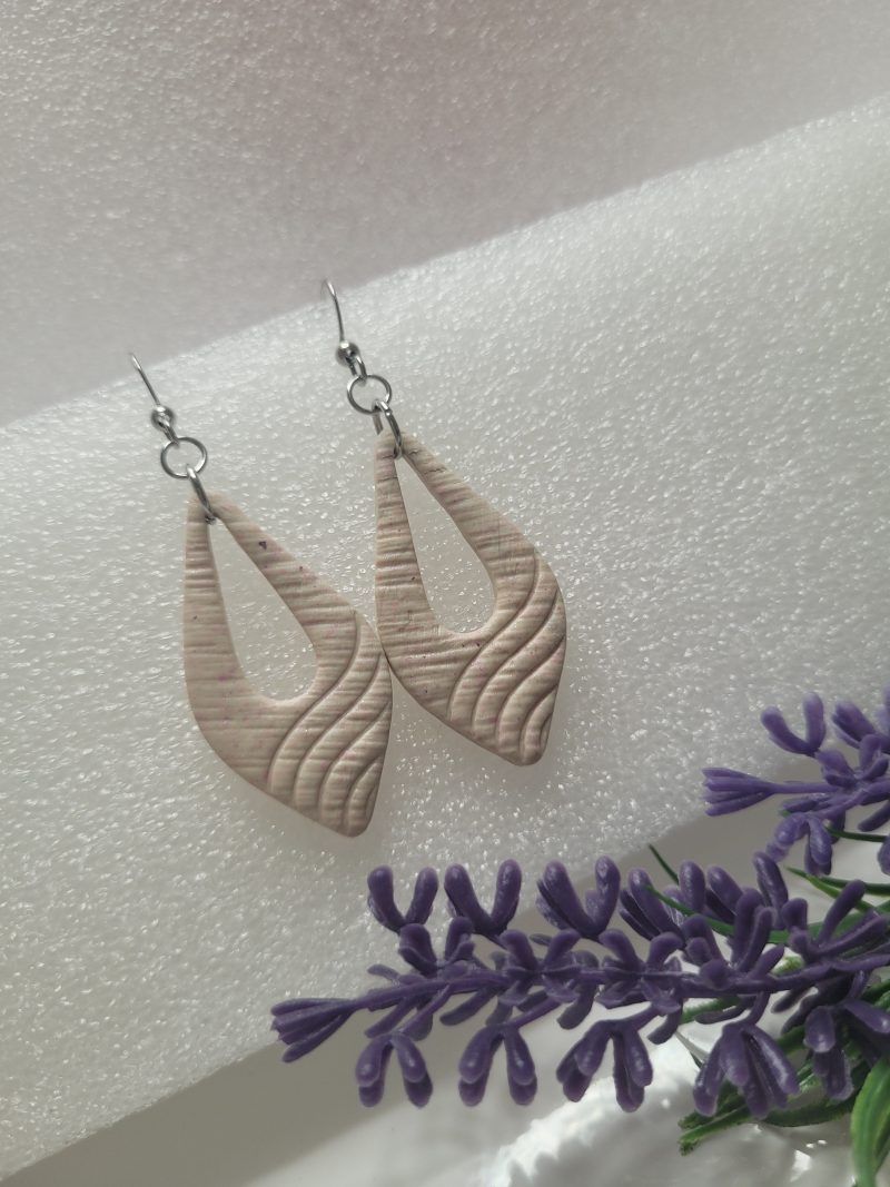Large diamond hoops