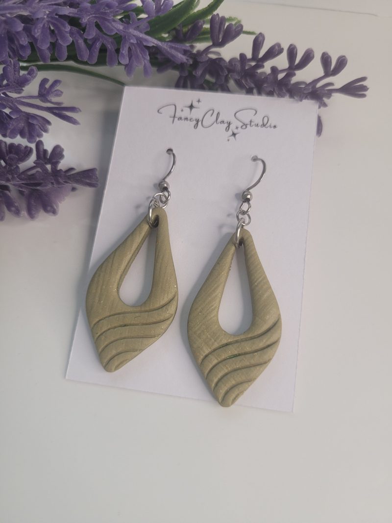 Large diamond hoops