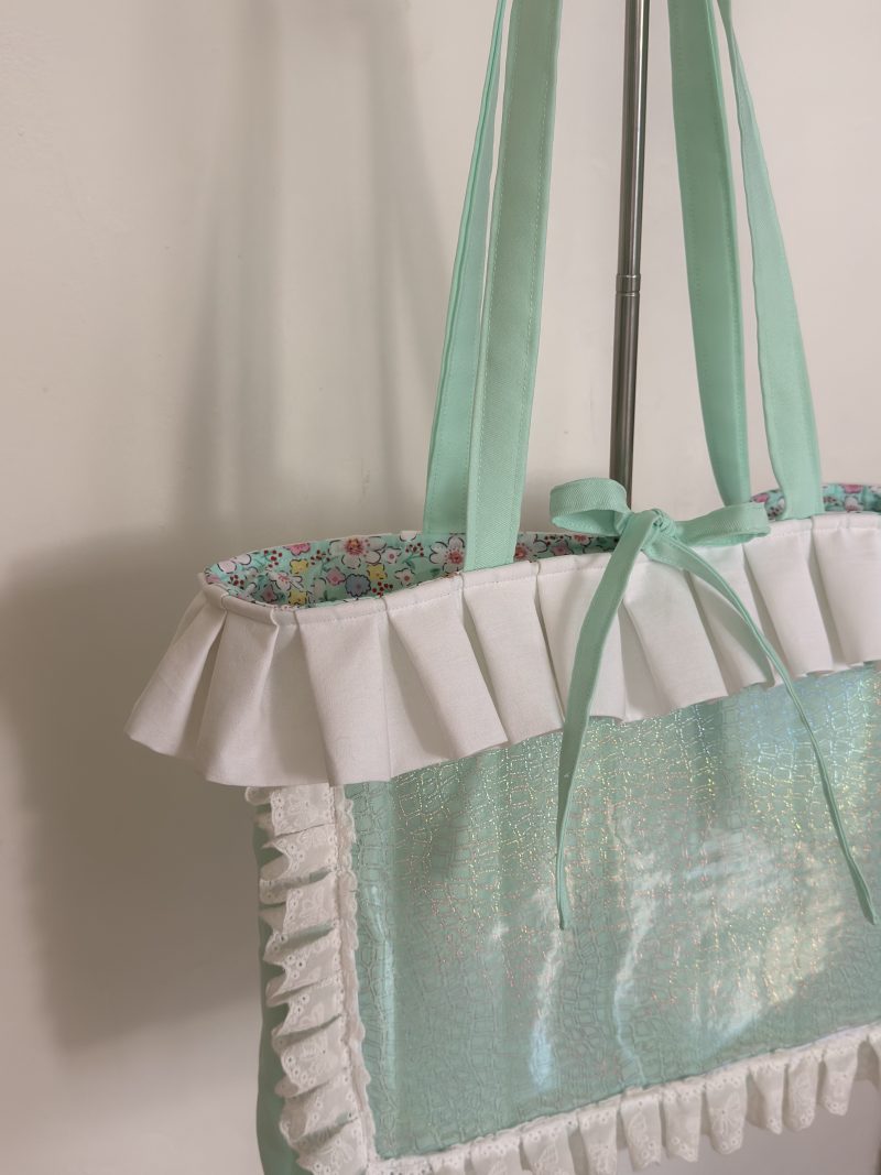 Tote bag/ ita bag- nice size