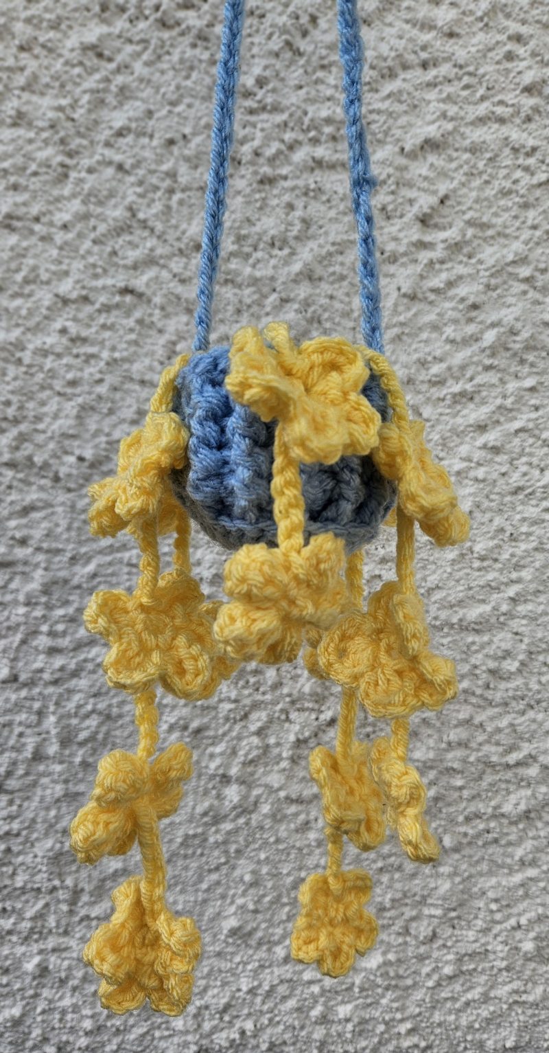 Hanging crochet flowers