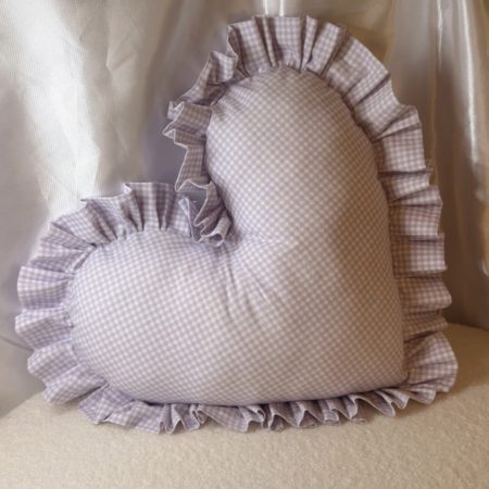 2x bows + large pillow heart