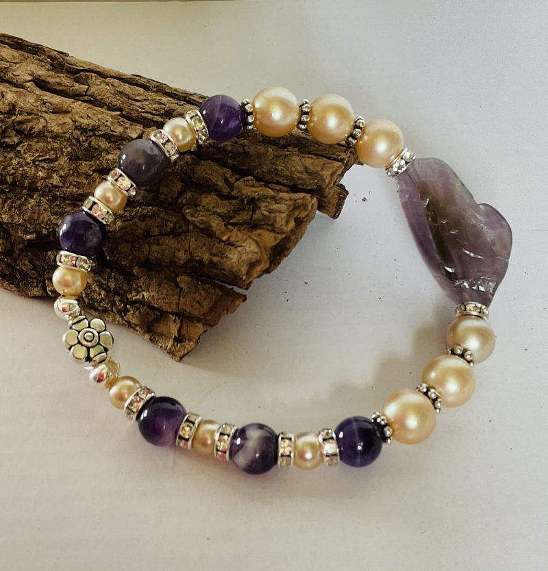 Amethyst, cultured pearl and crystal bracelet