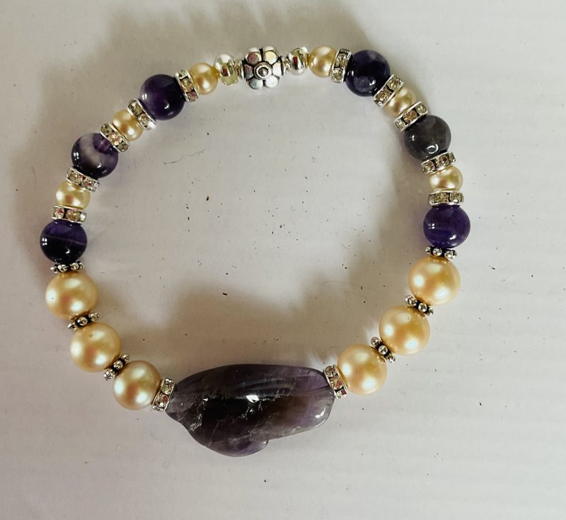 Amethyst, cultured pearl and crystal bracelet