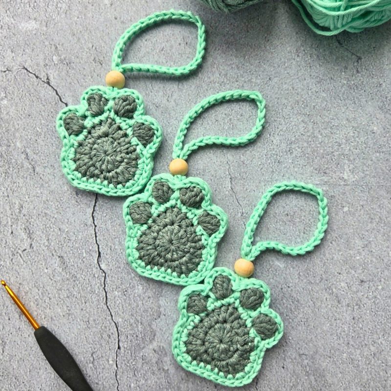 Crochet Paw Print Hanging Decoration, Oil Diffuser