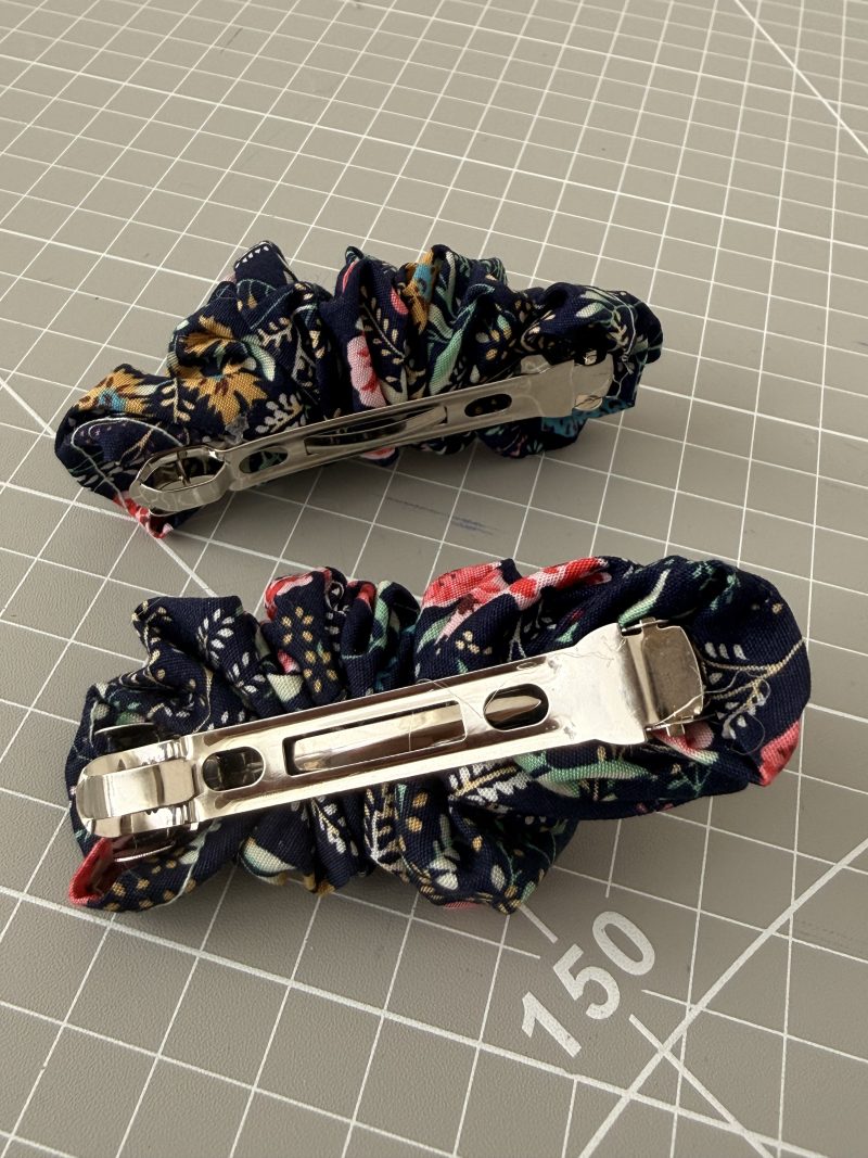 Vintage set of two hairpins
