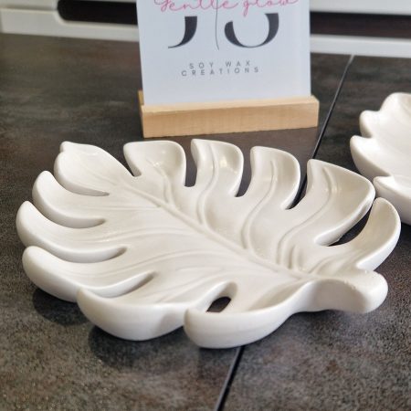 Decorative leaf tray