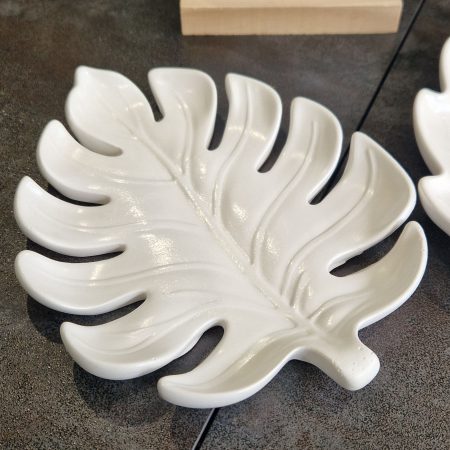 Decorative leaf tray