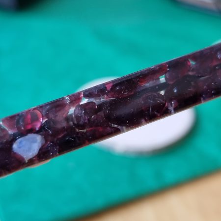 Dragon blood stone pebble pen (set of 2)