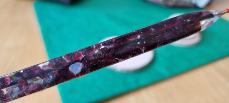 Dragon blood stone pebble pen (set of 2)