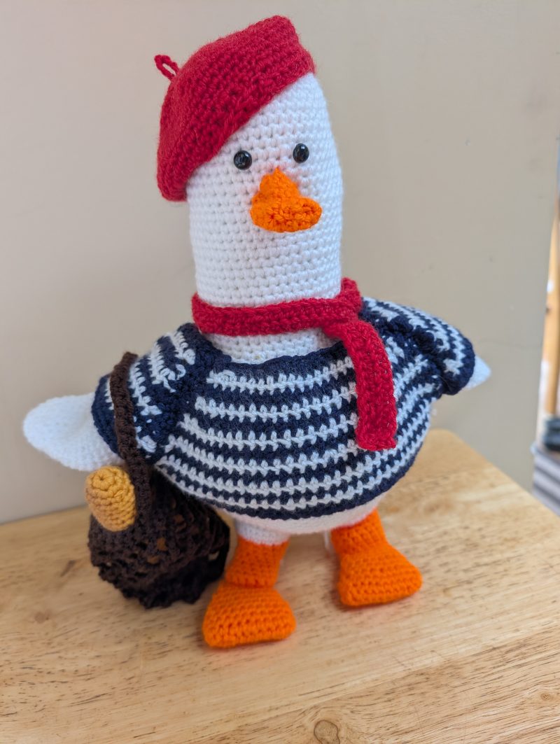 Crochet Goose with bag