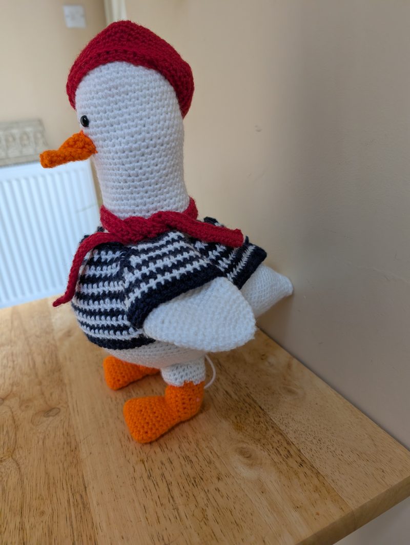 Crochet Goose with bag