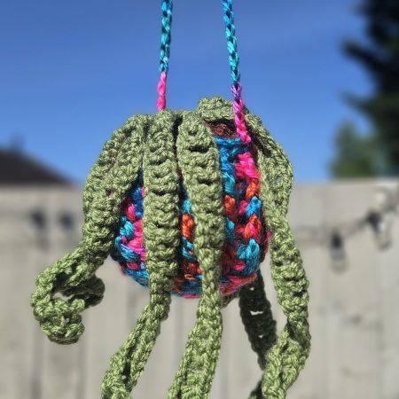 Hanging crochet plant