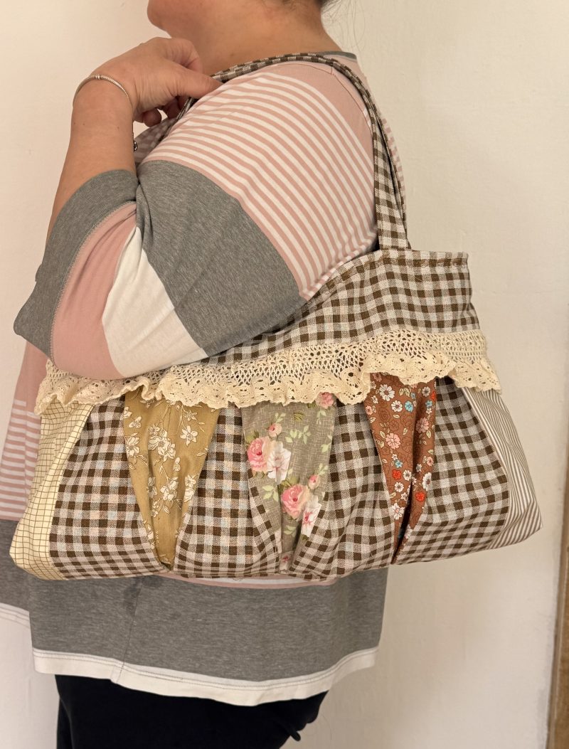 Vintage hobo bag+vintage automatic hairpin