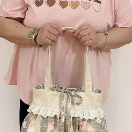 Vintage tote bag with vintage automatic hairpin