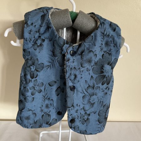 Reversible waistcoat - knitted design