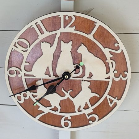 Two tone quartz clock for cat lovers