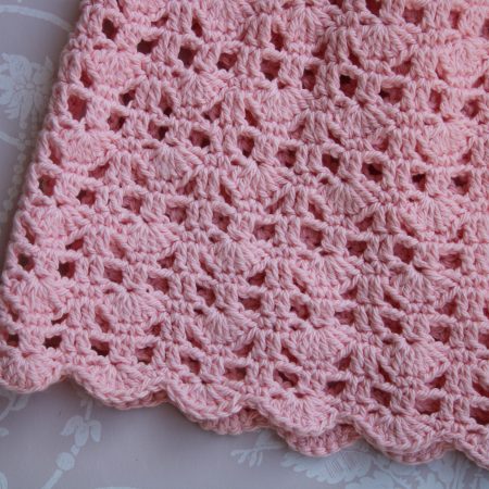 Crochet Shell Stitch of the skirt part of the cotton summer dress