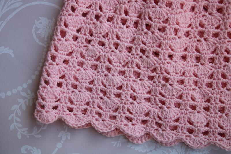 Crochet Shell Stitch of the skirt part of the cotton summer dress