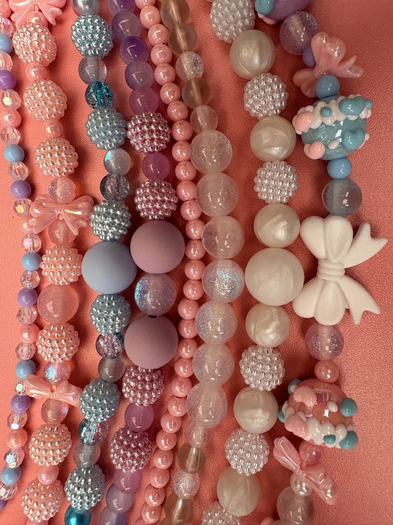 Pastel kawaii maximalist multi layer bow detail necklace