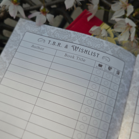 Smut & Spice Reading Journal: A5 – 120 Pages + Free Bookmark
