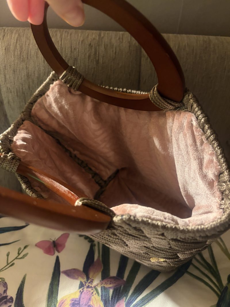 Handmade bag with wooden handles