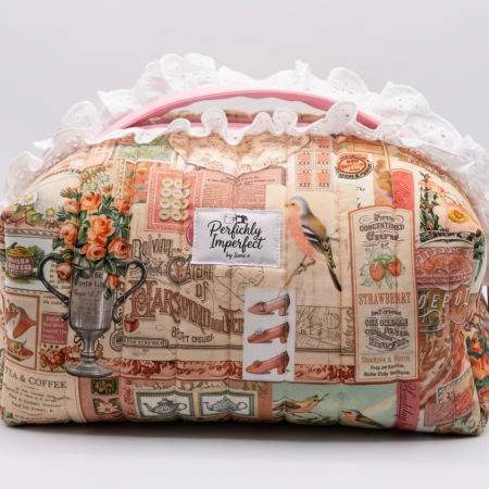 Cosmetics/ toiletry Pouch