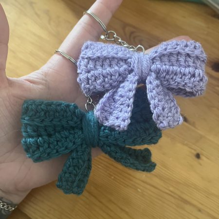 Crotchet bow keyring