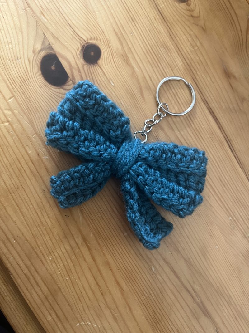 Crotchet bow keyring