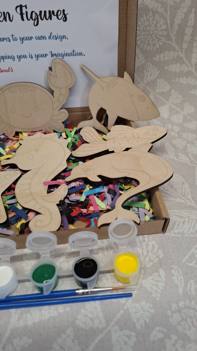 Paint your Own Sea Animals, Wooden Figures, Complete Set including Brushes and Paints