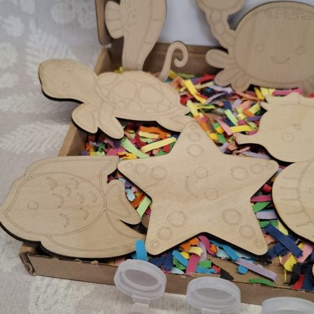 Paint your Own Sea Animals, Wooden Figures, Complete Set including Brushes and Paints