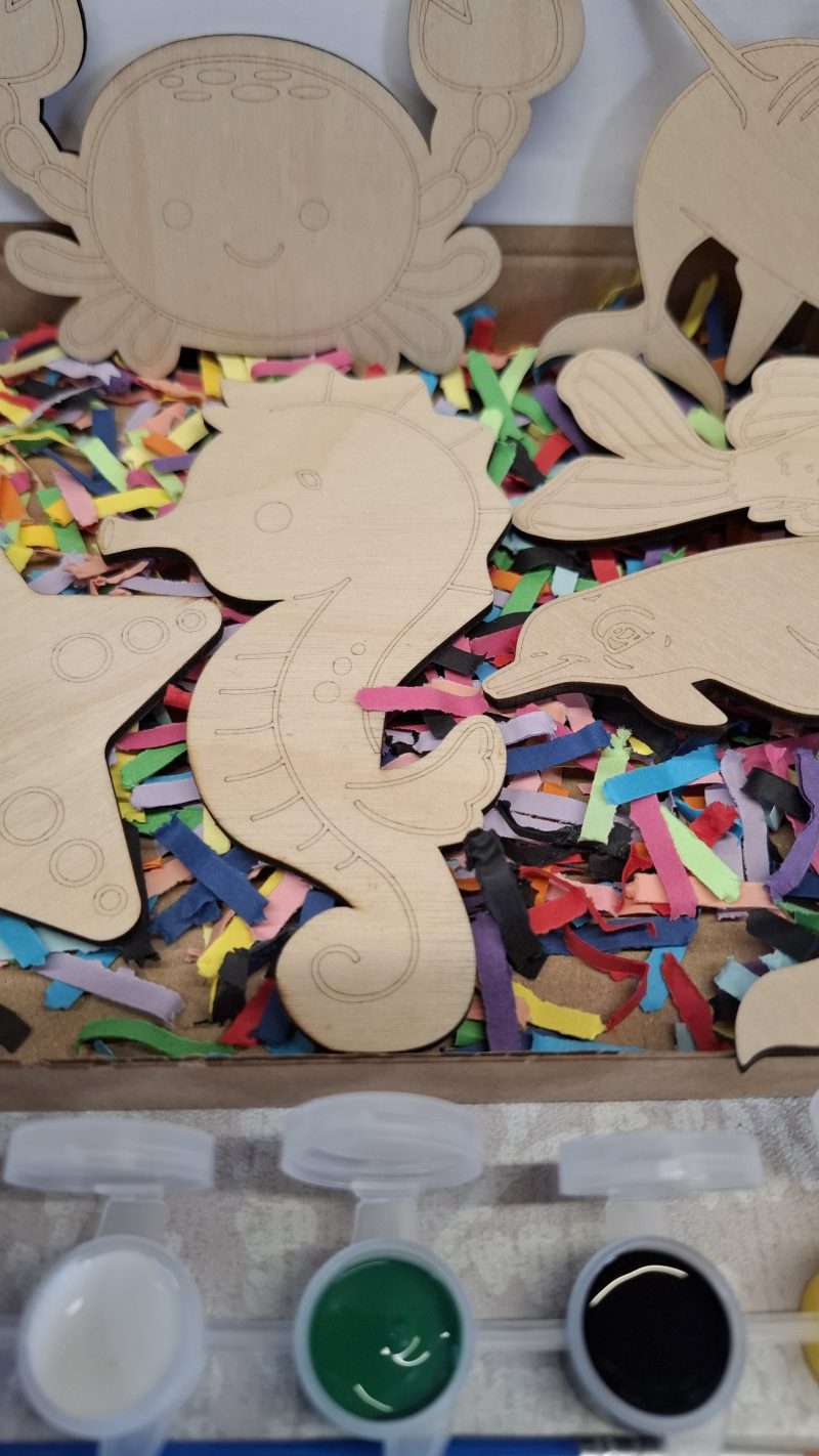 Paint your Own Sea Animals, Wooden Figures, Complete Set including Brushes and Paints