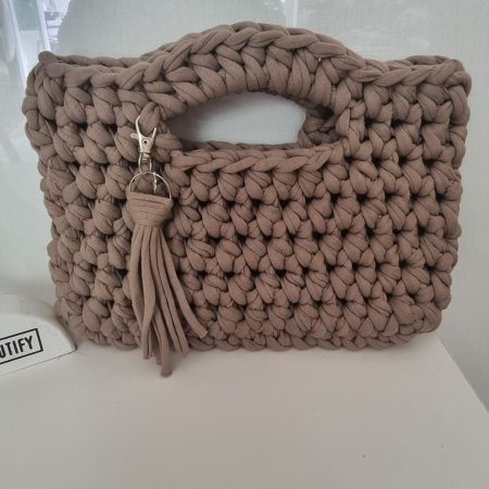 Crochet handbag in Stone with detachable tassle keyring