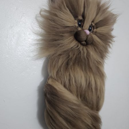 Macrame cat in two shades of brown