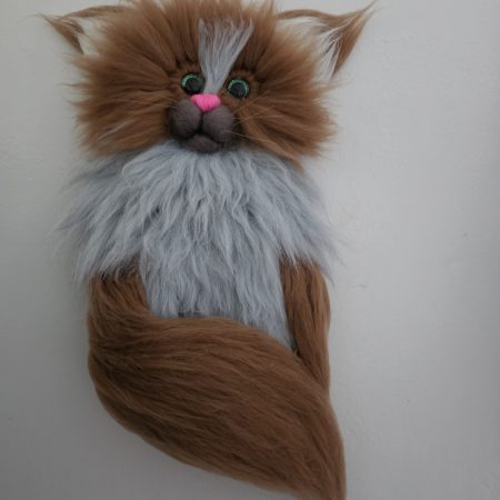 Macrame cat in two shades of brown