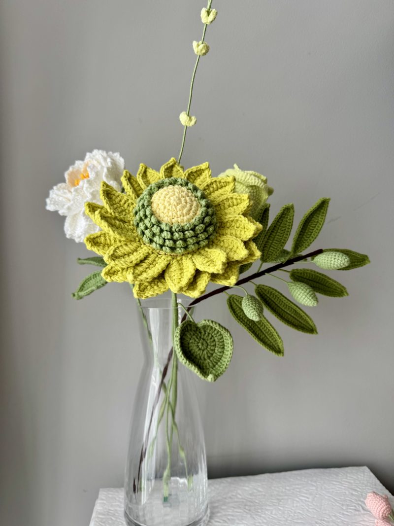Flower bouquet crochet sunflower flower bouquet home decor gift graduation gift