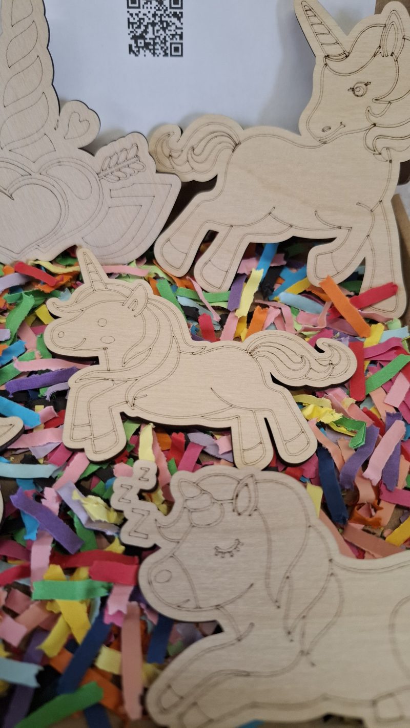 Paint your Own Unicorns, Wooden Figures, Complete Set including Brushes and Paints