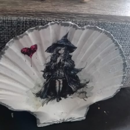 Shell trinket Dish - Witch