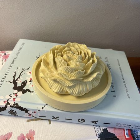 Scented peony eco-resin aroma stone passive diffuser on coaster