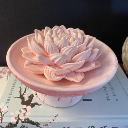 Aromastone lotus passive diffuser on pedestal dish