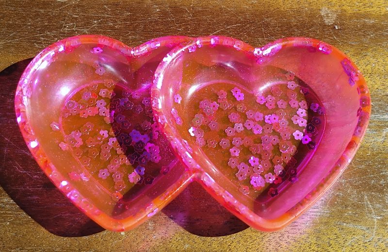 Resin Heart Trinket Dish