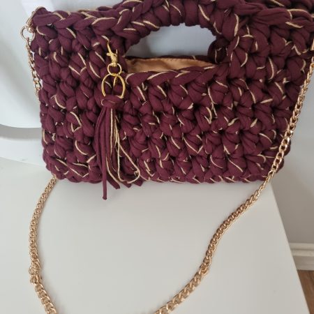 Crochet handbag in Burgandy & Gold with detachable tassle keyring