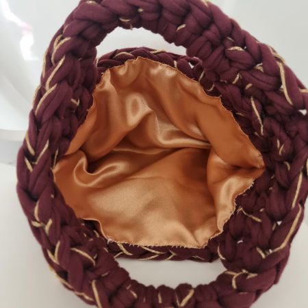 Crochet handbag in Burgandy & Gold with detachable tassle keyring