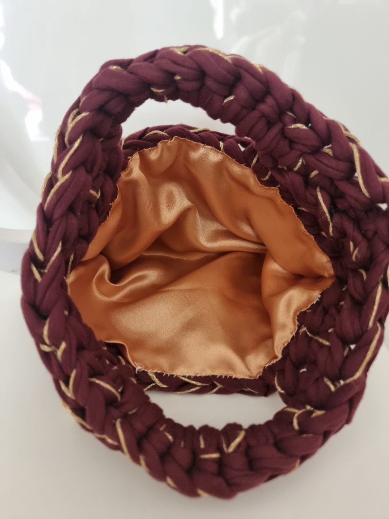 Crochet handbag in Burgandy & Gold with detachable tassle keyring