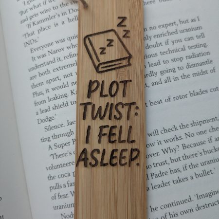 “PLOT TWIST: I FELL ASLEEP” Engraved Wooden Bookmark – Funny Gift for Book Lovers