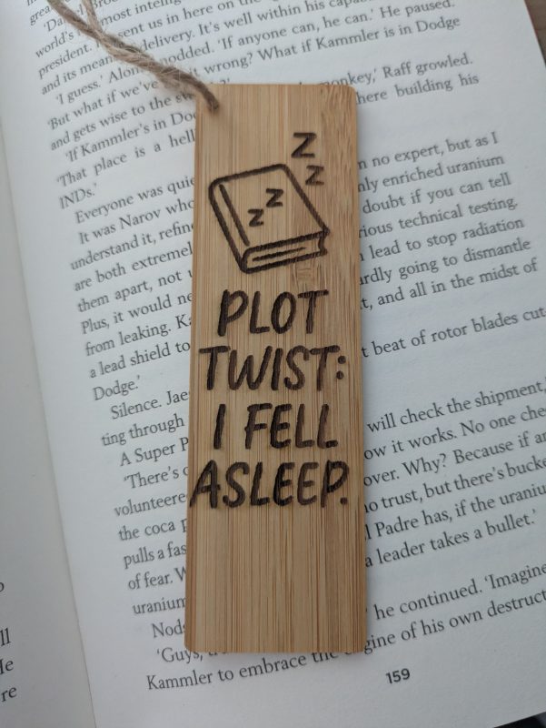 “PLOT TWIST: I FELL ASLEEP” Engraved Wooden Bookmark – Funny Gift for Book Lovers
