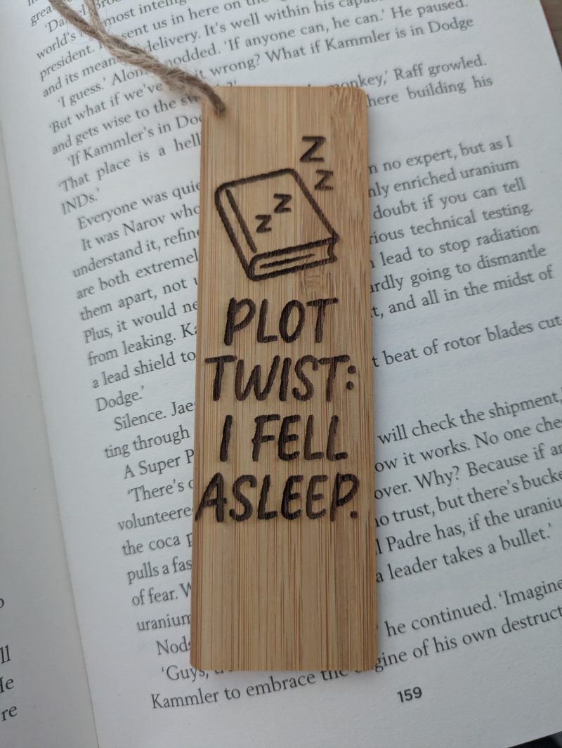 “PLOT TWIST: I FELL ASLEEP” Engraved Wooden Bookmark – Funny Gift for Book Lovers
